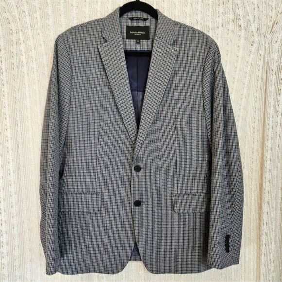Banana Republic Black and White Sport Coat with Notched Lapel Size 40S - Picture 1 of 6